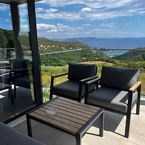 https://merlo-app.in-istria.net